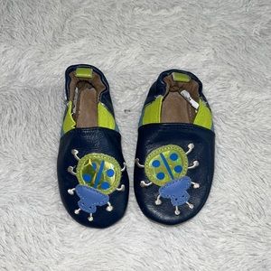 Robeez bug shoes